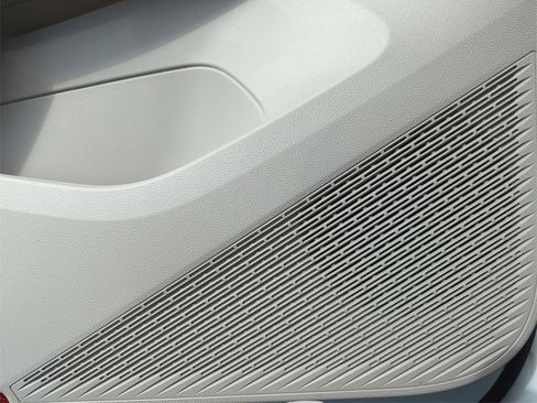 New 2026 Volkswagen Atlas SE image 43