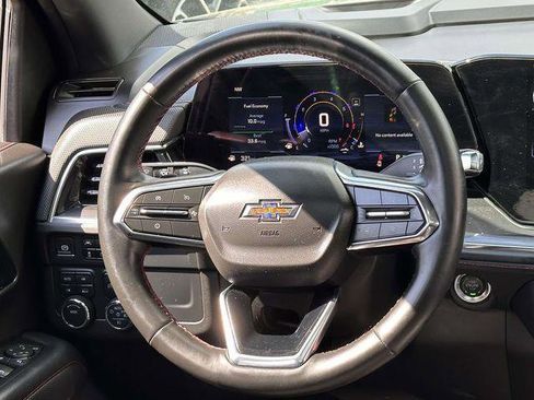 Used 2025 Chevrolet Suburban RST w/ Comfort Package AWD/4WD image 18
