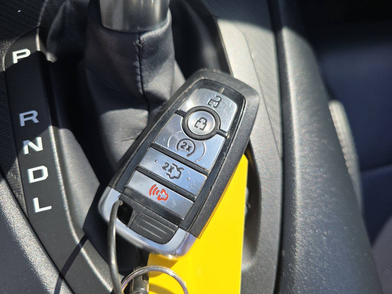 Used 2025 Ford Mustang Premium RWD image 28
