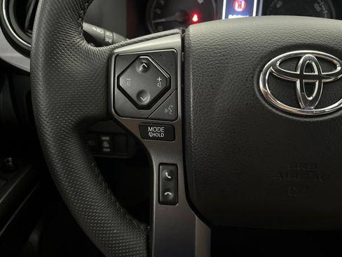 Used 2021 Toyota Tacoma TRD Off-Road AWD/4WD image 63