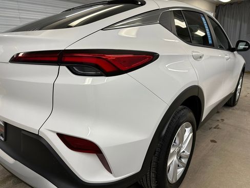 Certified 2024 Buick Envista Preferred w/ Convenience II Package image 25