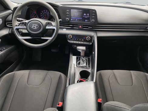 Used 2021 Hyundai Elantra SEL FWD image 16