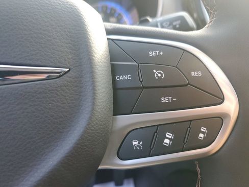 New 2026 Chrysler Pacifica Pinnacle AWD/4WD image 34