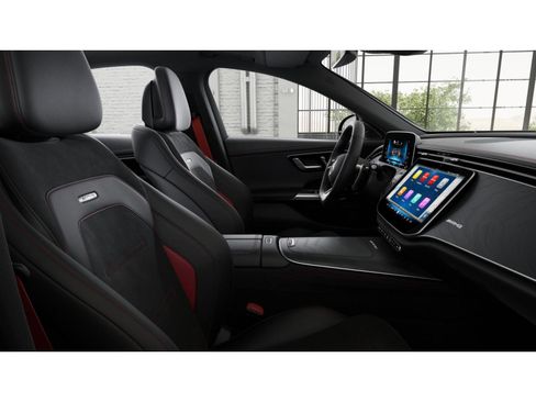 New 2026 Mercedes-Benz E 53 AMG e 4MATIC Sedan image 4