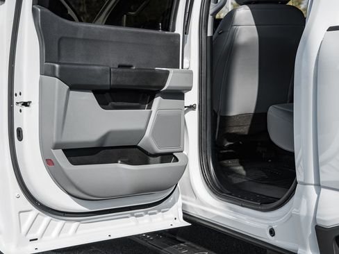 Used 2024 Ford F250 XL w/ Snow Plow Prep Package image 36