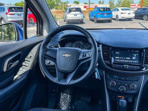 Used 2017 Chevrolet Trax LS AWD/4WD image 15