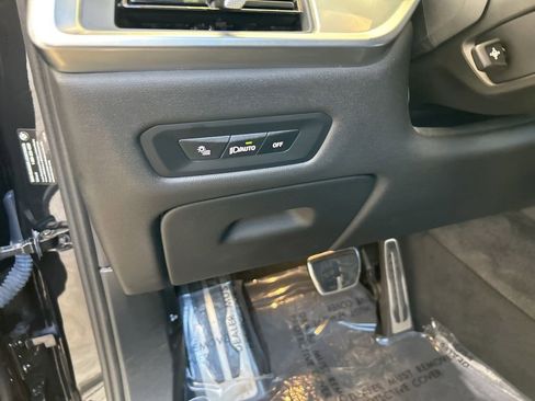 Used 2024 BMW X5 sDrive40i w/ M Sport Package image 49