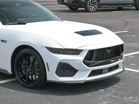 Used 2026 Ford Mustang GT Premium w/ GT Performance Package RWD image 26