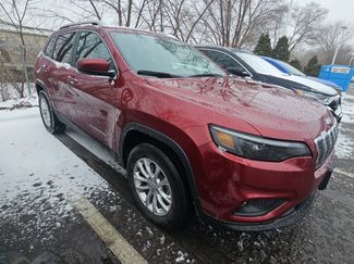 Used 2019 Jeep Cherokee Latitude w/ Cold Weather Group video 2