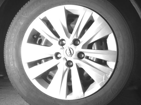 Used 2025 Nissan Sentra S image 13