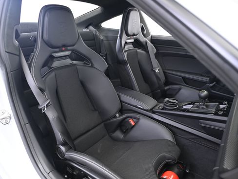 Used 2025 Porsche 911 GT3 image 21