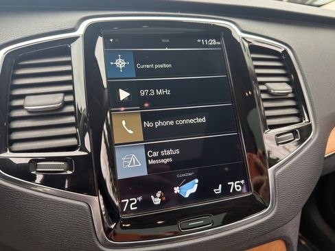 Used 2022 Volvo XC90 T6 Momentum w/ Advanced Package image 24