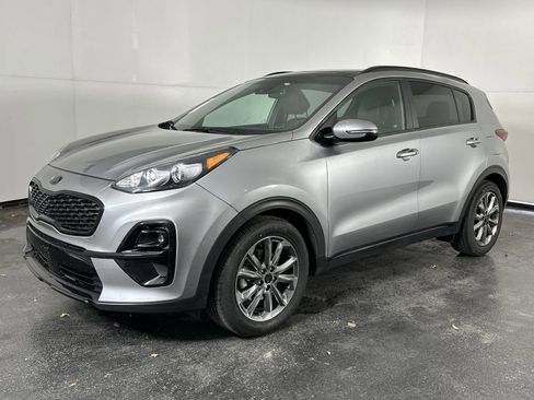 Used 2022 Kia Sportage Nightfall Edition w/ Nightfall Fwd Premium Package image 4