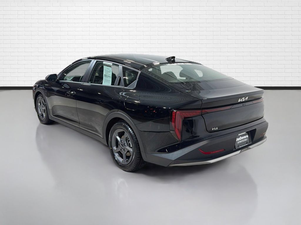 Used 2025 Kia K4 FWD image 7