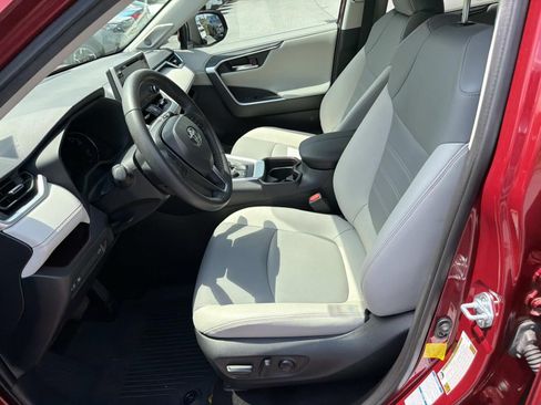 Used 2021 Toyota RAV4 Limited AWD/4WD image 9