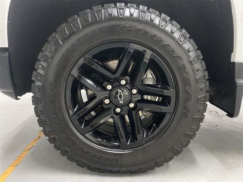 Used 2023 Chevrolet Silverado 1500 LT Trail Boss w/ Convenience Package II AWD/4WD image 22