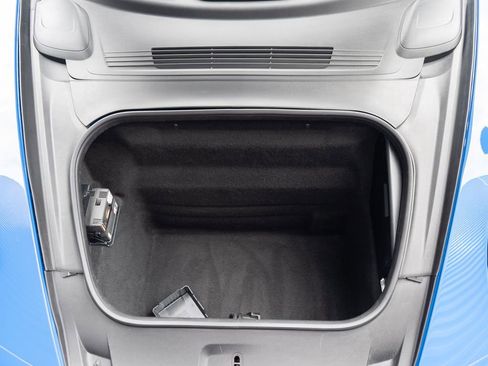 Certified 2025 Porsche 911 Carrera T image 34