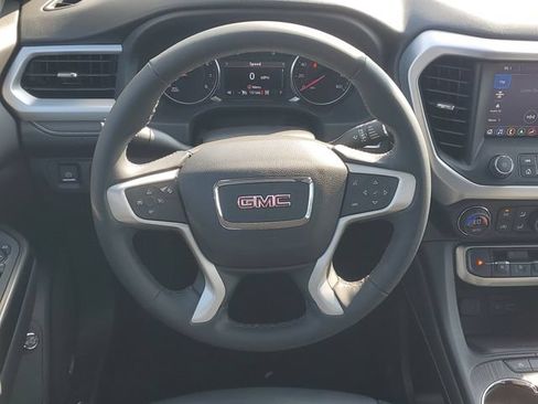 Certified 2023 GMC Acadia SLT AWD/4WD image 14