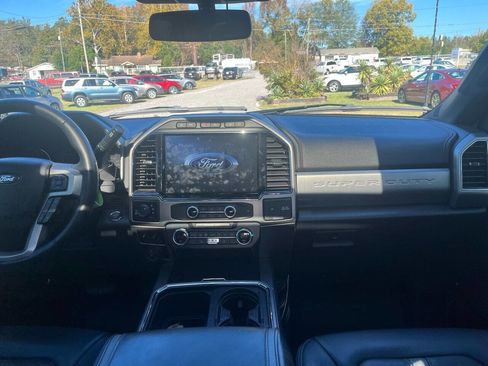 Used 2022 Ford F250 Platinum w/ Tremor Off-Road Package image 22