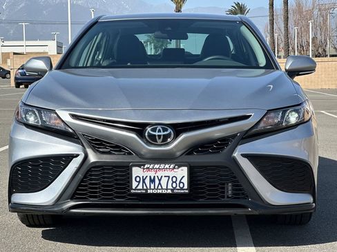 Used 2024 Toyota Camry SE image 9