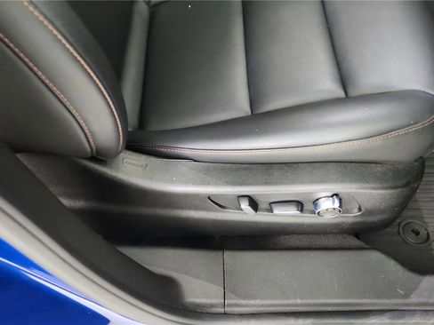 Used 2021 Cadillac XT4 Sport w/ Cold Weather Package image 29