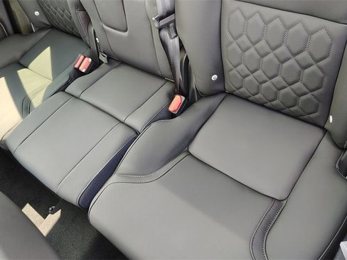 New 2026 Volvo XC90 B6 Plus w/ Protection Package Premier image 34