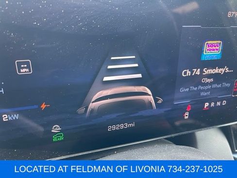 Used 2024 Chevrolet Equinox EV LT FWD image 8