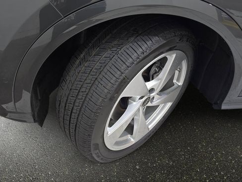 New 2025 Audi Q5 Prestige image 33