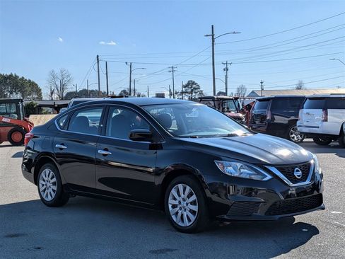Used 2017 Nissan Sentra SV image 7