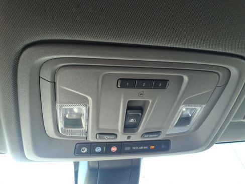 Used 2021 GMC Sierra 1500 SLT w/ SLT Premium Plus Package image 18