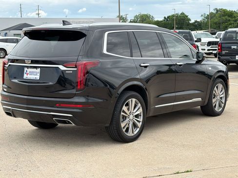 Used 2023 Cadillac XT6 Premium Luxury w/ Platinum Package FWD image 9