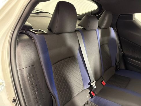 Used 2020 Toyota C-HR XLE image 25