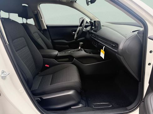 New 2027 Honda HR-V LX image 13