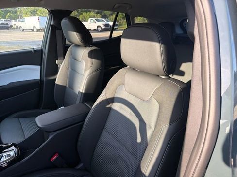 New 2026 Chevrolet Trax LT w/ Driver Confidence Package FWD image 19