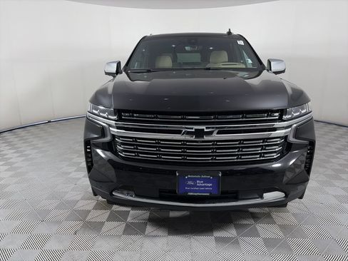 Used 2021 Chevrolet Tahoe Premier w/ Premium Package AWD/4WD image 2