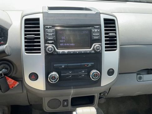 Used 2018 Nissan Frontier SV RWD image 15