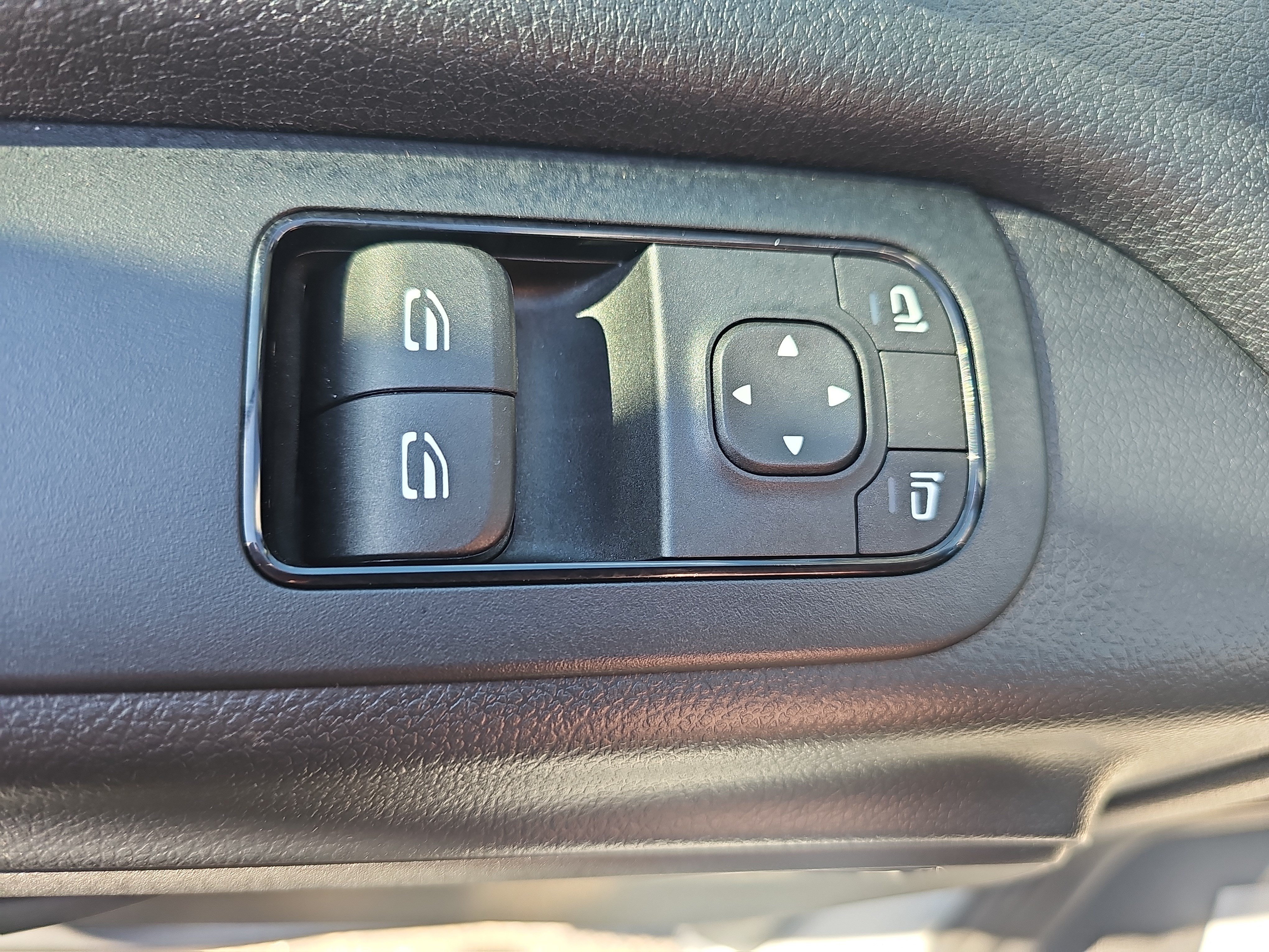 Used 2025 Mercedes-Benz Sprinter 3500 image 26