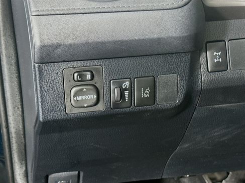 Used 2018 Toyota RAV4 LE w/ All Weather Liner Package AWD/4WD image 16