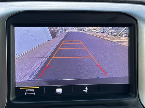 Used 2019 Chevrolet Silverado 1500 LTZ w/ LTZ Convenience Package image 19