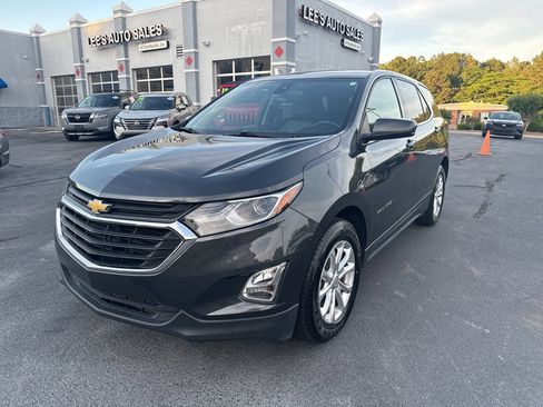 Used 2020 Chevrolet Equinox LT FWD image 3