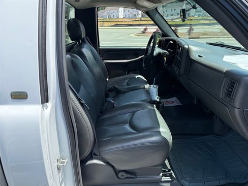 Used 2005 Chevrolet Silverado 1500 2WD Regular Cab image 20