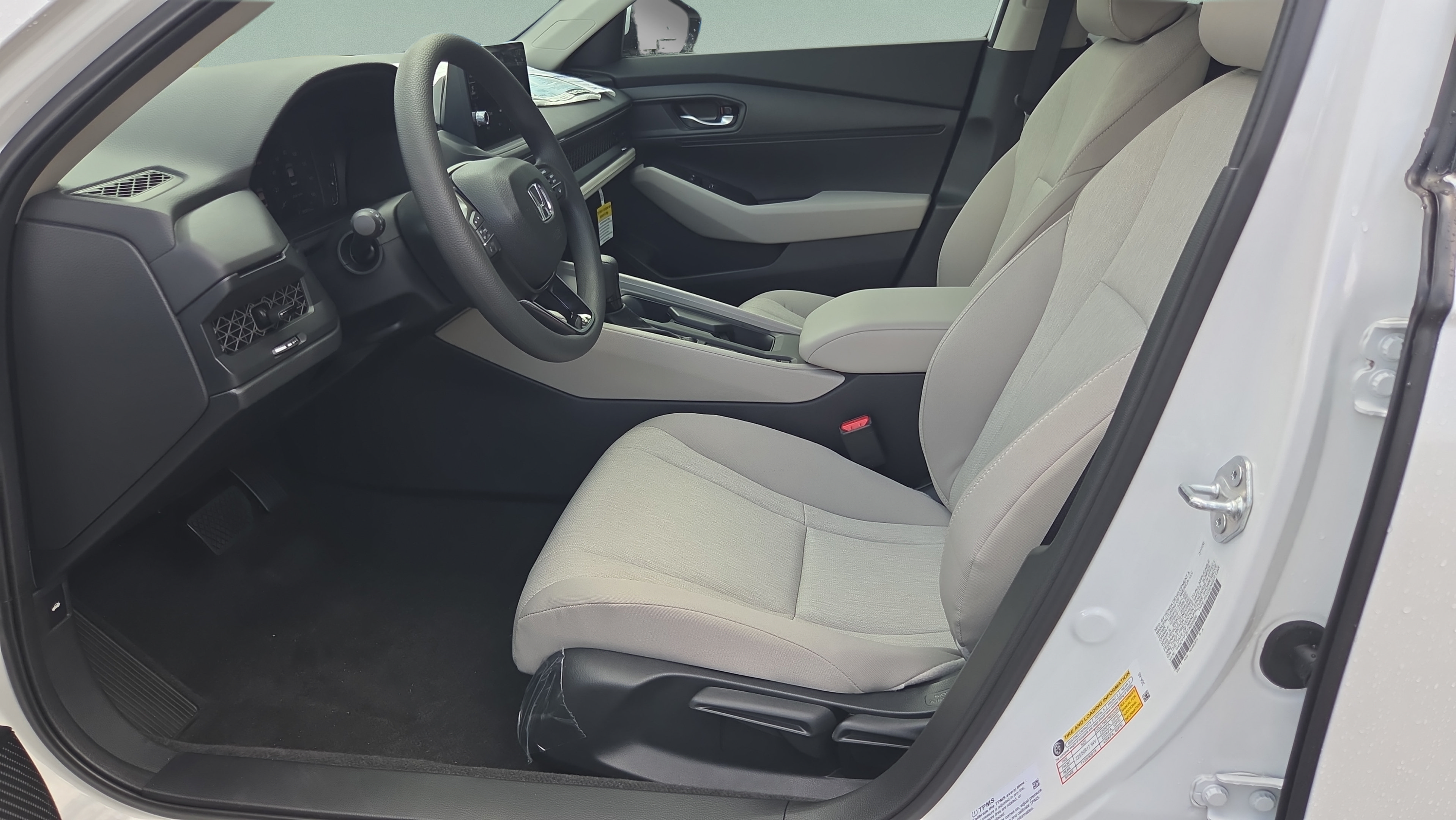 New 2026 Honda Accord LX image 9
