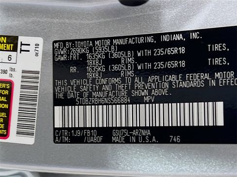 Certified 2022 Toyota Highlander LE image 33