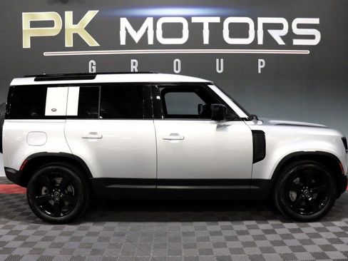 Used 2022 Land Rover Defender 110 SE AWD/4WD image 9