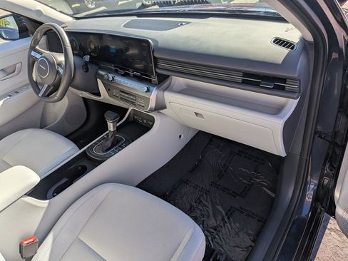 Certified 2025 Hyundai Kona SEL AWD/4WD image 32