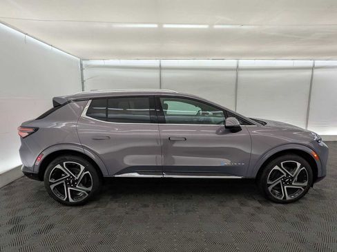 New 2026 Chevrolet Equinox EV LT image 7