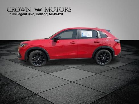 Used 2024 Honda HR-V Sport image 8