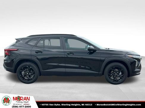 Certified 2025 Chevrolet Trax LT w/ LT Convenience Package FWD image 6