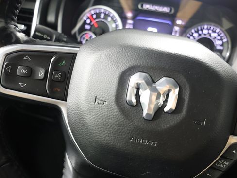 Used 2020 RAM 1500 Big Horn AWD/4WD image 19
