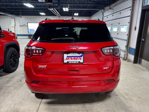 Used 2023 Jeep Compass Limited image 5